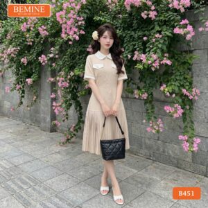 Phong cách thời trang nữ tính cùng đầm xếp ly cổ sen B451.