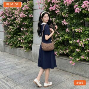 Đầm chữ A B466 thiết kế cổ tròn giúp che khuyết điểm hiệu quả.