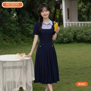 Hình ảnh thực tế đầm cổ sơ mi phối sọc BEMINE mã B492.