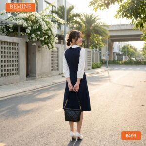 Ảnh chụp toàn thân đầm thiết kế BEMINE B493 phối viền.