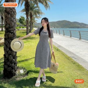 Đầm chữ A B497 giúp tôn dáng và che khuyết điểm hiệu quả.