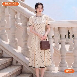 Đầm thiết kế BEMINE B528 phù hợp đi làm và dự tiệc nhẹ.