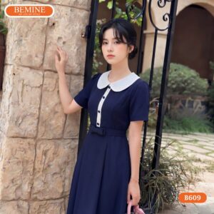 Người mẫu diện đầm BEMINE B609 chuyên nghiệp và cuốn hút.