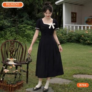 Phong cách thời trang hiện đại với đầm cổ vuông mã số B704.