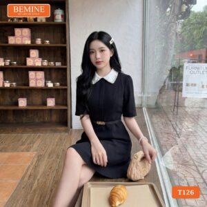 Cận cảnh chất liệu vải cao cấp của mẫu đầm chữ A T126.