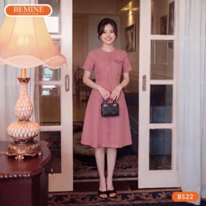 Mẫu đầm chữ a BEMINE B522 giúp tôn dáng và che bụng hiệu quả.