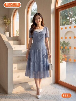 Đầm thiết kế BEMINE chữ a cổ vuông đính nơ công sở B541