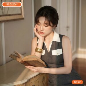 Người mẫu diện đầm chữ a cổ sơ mi sát nách BEMINE mã B552.