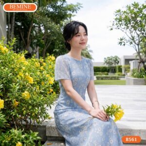 Họa tiết in hoa nhã nhặn trên đầm thiết kế BEMINE B561.