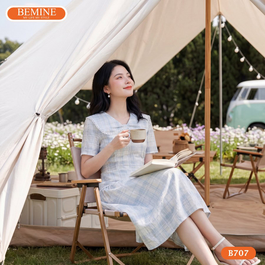 Thiết kế cổ nơ duyên dáng của đầm thiết kế BEMINE B707.