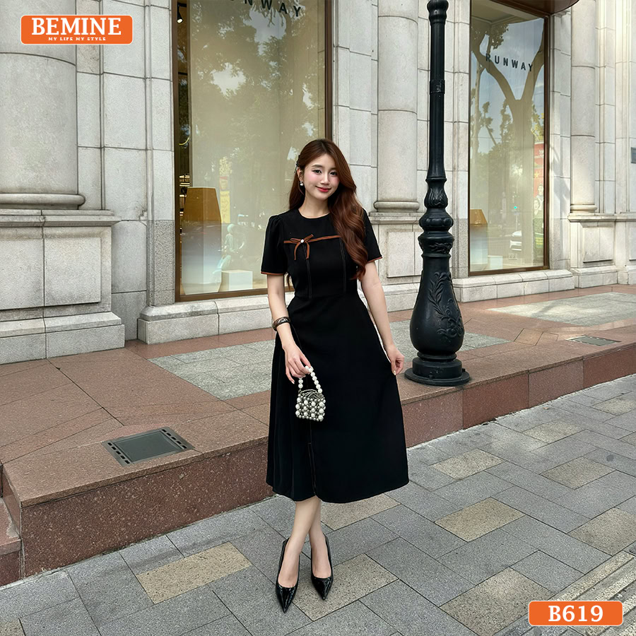 Đầm thiết kế BEMINE cổ tròn chạy viền đính nơ dáng chữ A B619 2 Lựa chọn hoàn hảo nâng tầm phong cách cùng mã sản phẩm B619.