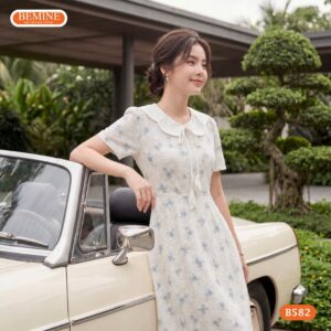 Hình ảnh thực tế đầm công sở BEMINE B582 phom dáng chuẩn.