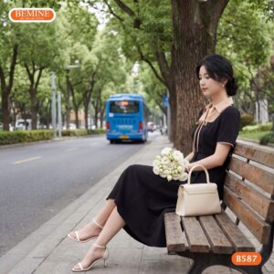 Hình ảnh thực tế đầm công sở BEMINE B587 phom dáng chuẩn.