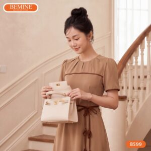 Đầm thiết kế BEMINE B599 mang lại diện mạo nữ tính trẻ trung.