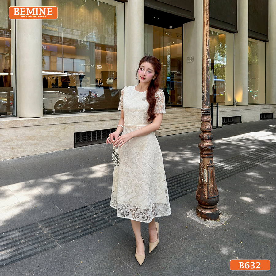 Đầm thiết kế cao cấp BEMINE cổ tròn ren hoa dáng dài B632 3 Cận cảnh đường may sắc sảo của mẫu đầm ren hoa BEMINE B632.