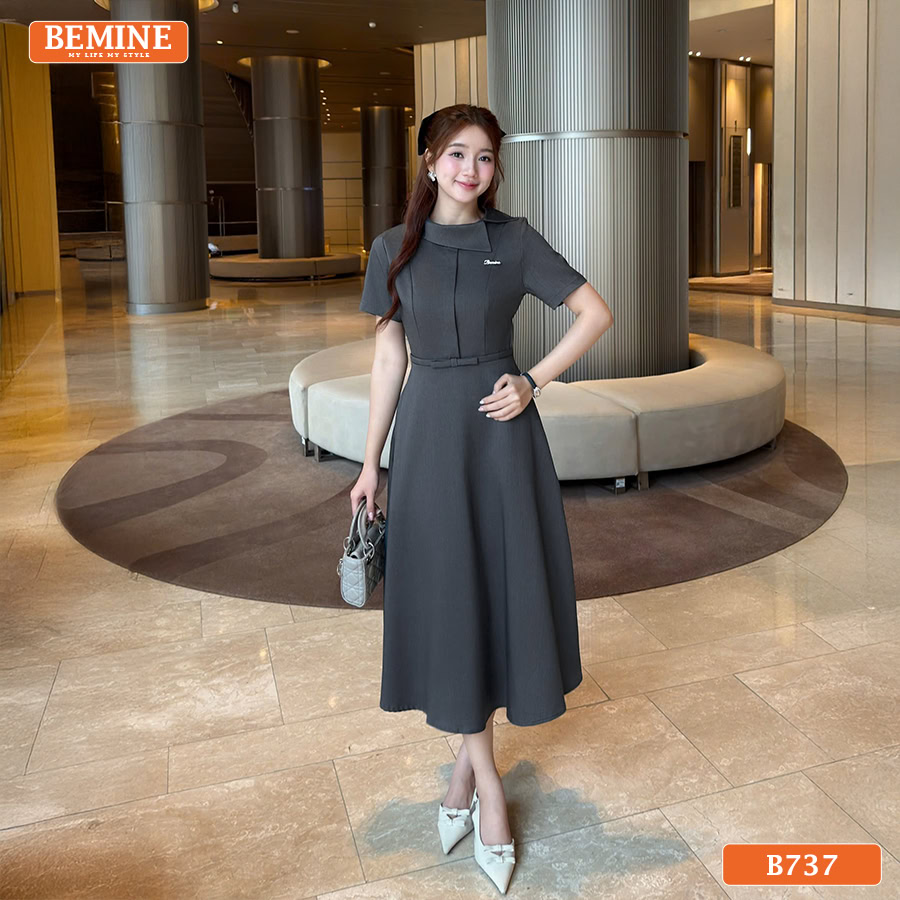 Cận cảnh chi tiết cổ lệch hiện đại và đường may chỉn chu. Chi tiết cổ lệch đầm thiết kế B737 BEMINE