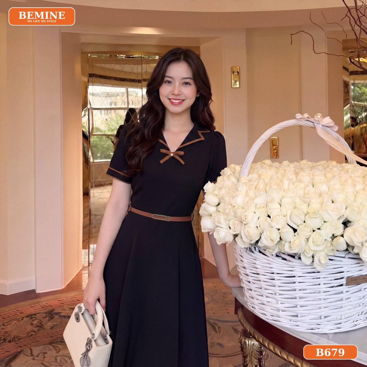 Chi tiết đầm thiết kế BEMINE cổ vest dáng chữ A B679