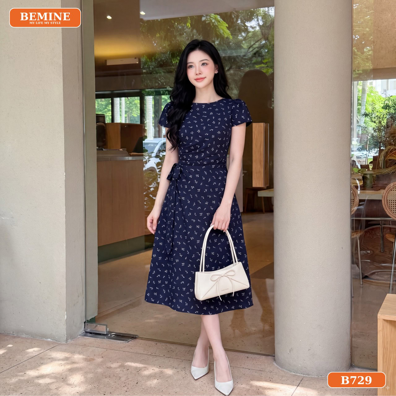 Phối đồ với đầm công sở BEMINE cổ tròn nhún eo dáng chữ A B729