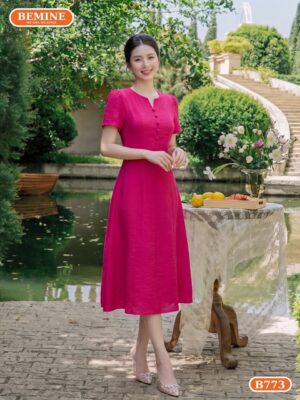 Đầm thiết kế BEMINE cổ tròn xẻ v đính cúc dáng chữ A B773 - món quà tặng mẹ