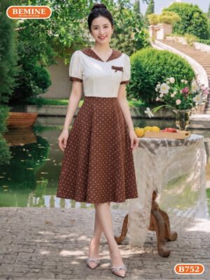 Đầm thiết kế BEMINE cổ thủy thủ họa tiết in bi dáng chữ A B752 hình ảnh