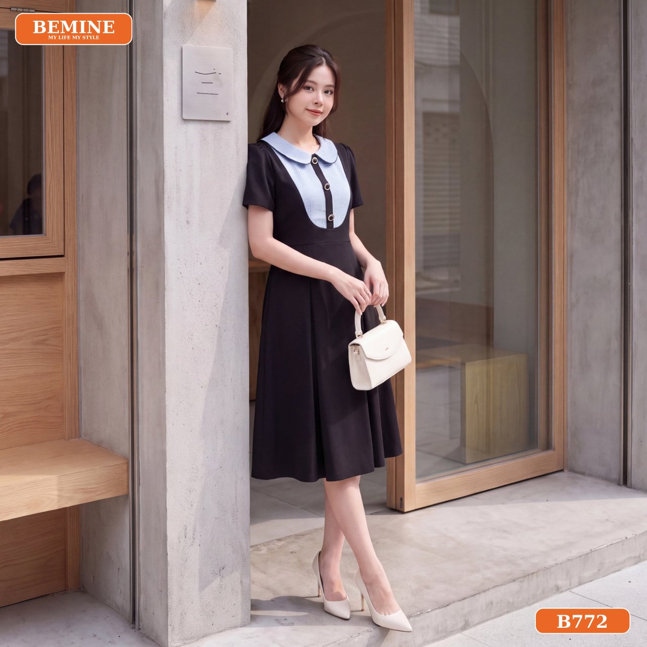 Cận cảnh chi tiết đầm thiết kế cổ sen phối caro B772