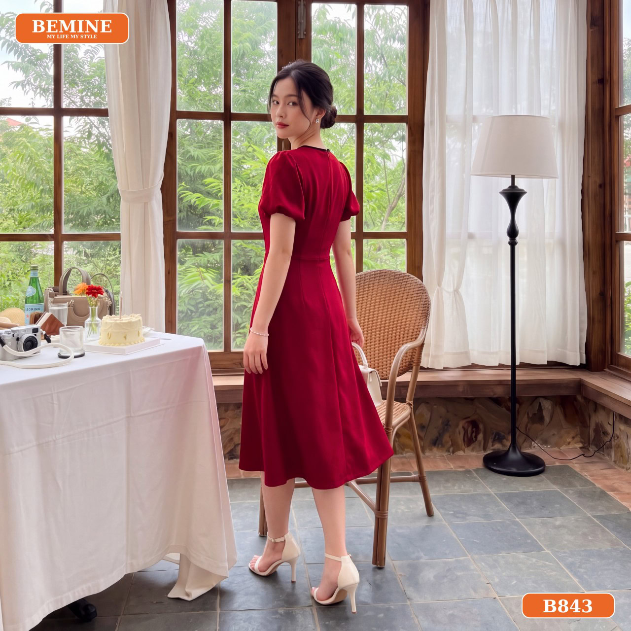 Cận cảnh đường may đầm thiết kế BEMINE B843