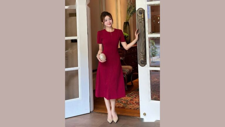 Gợi ý đầm đỏ dự tiệc cưới tháng 9 che bụng dưới tuổi 35 hình ảnh